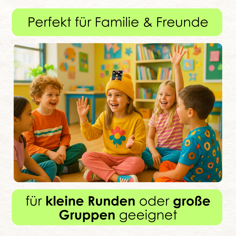 Kindergruppe spielt das Gesellschaftsspiel „Wer bin ich?“ in fröhlicher Runde – ideal fuer Familienabende, Kindergeburtstage oder Gruppenaktivitaeten im Klassenzimmer